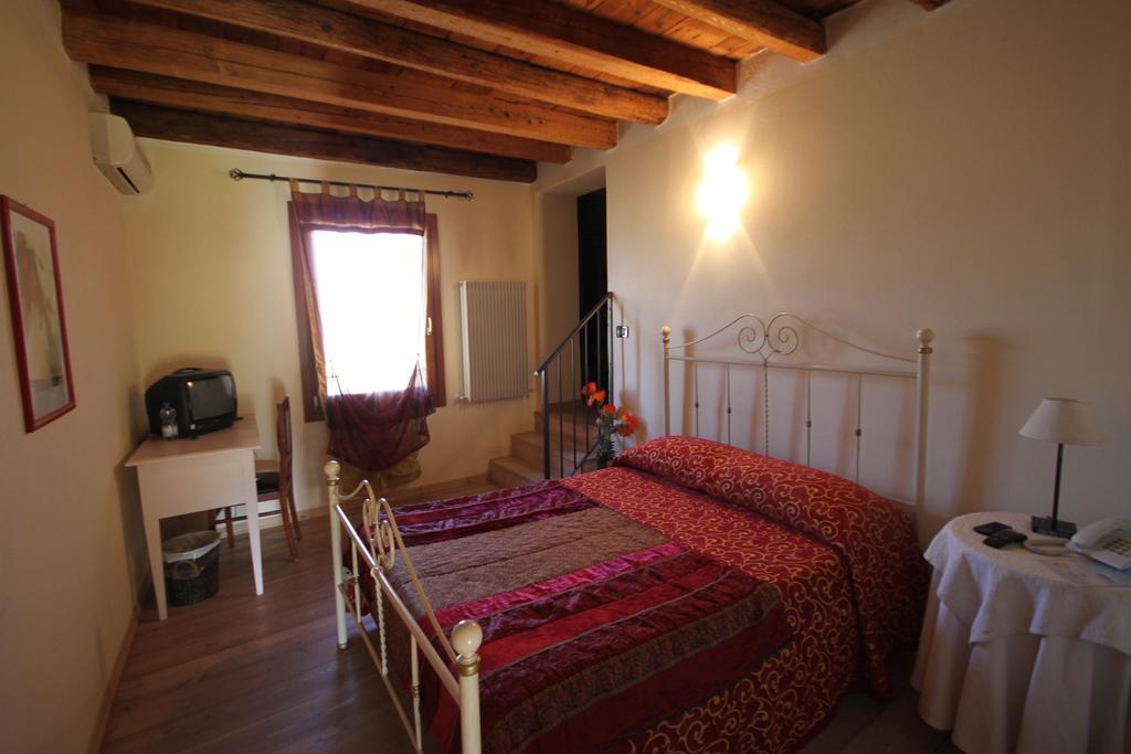 Agriturismo Borgo Tecla Rosà 客房 照片
