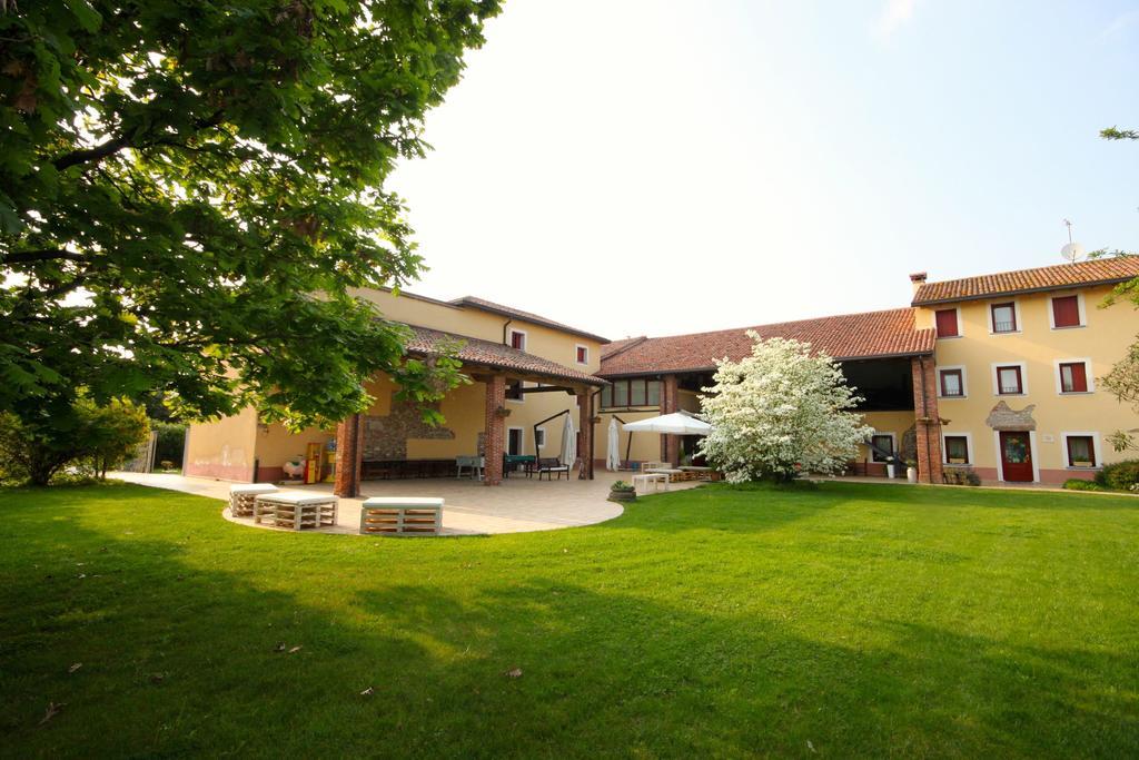 Agriturismo Borgo Tecla Rosà 外观 照片