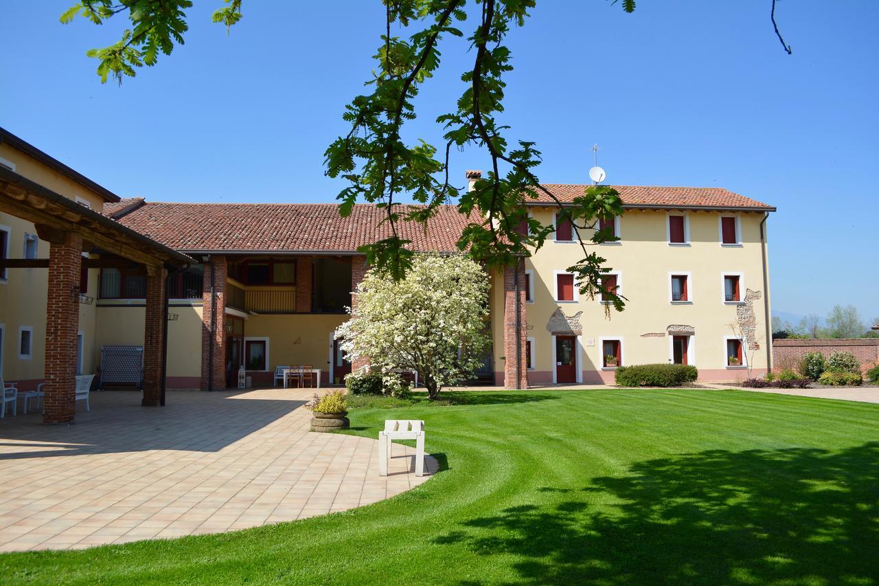 Agriturismo Borgo Tecla Rosà 外观 照片