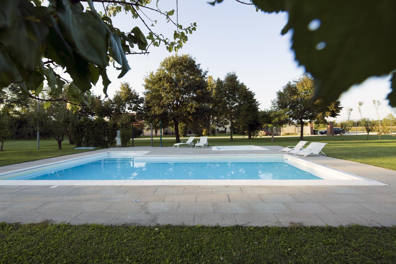 Agriturismo Borgo Tecla Rosà 外观 照片
